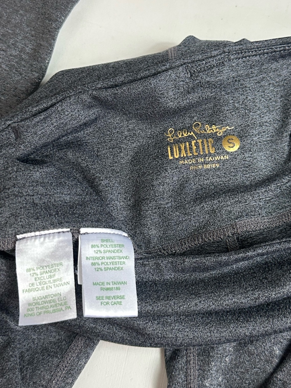 Lilly Pulitzer Luxletic Weekender High Rise Leggings Gray Metallic Print Size S - Picture 9 of 11